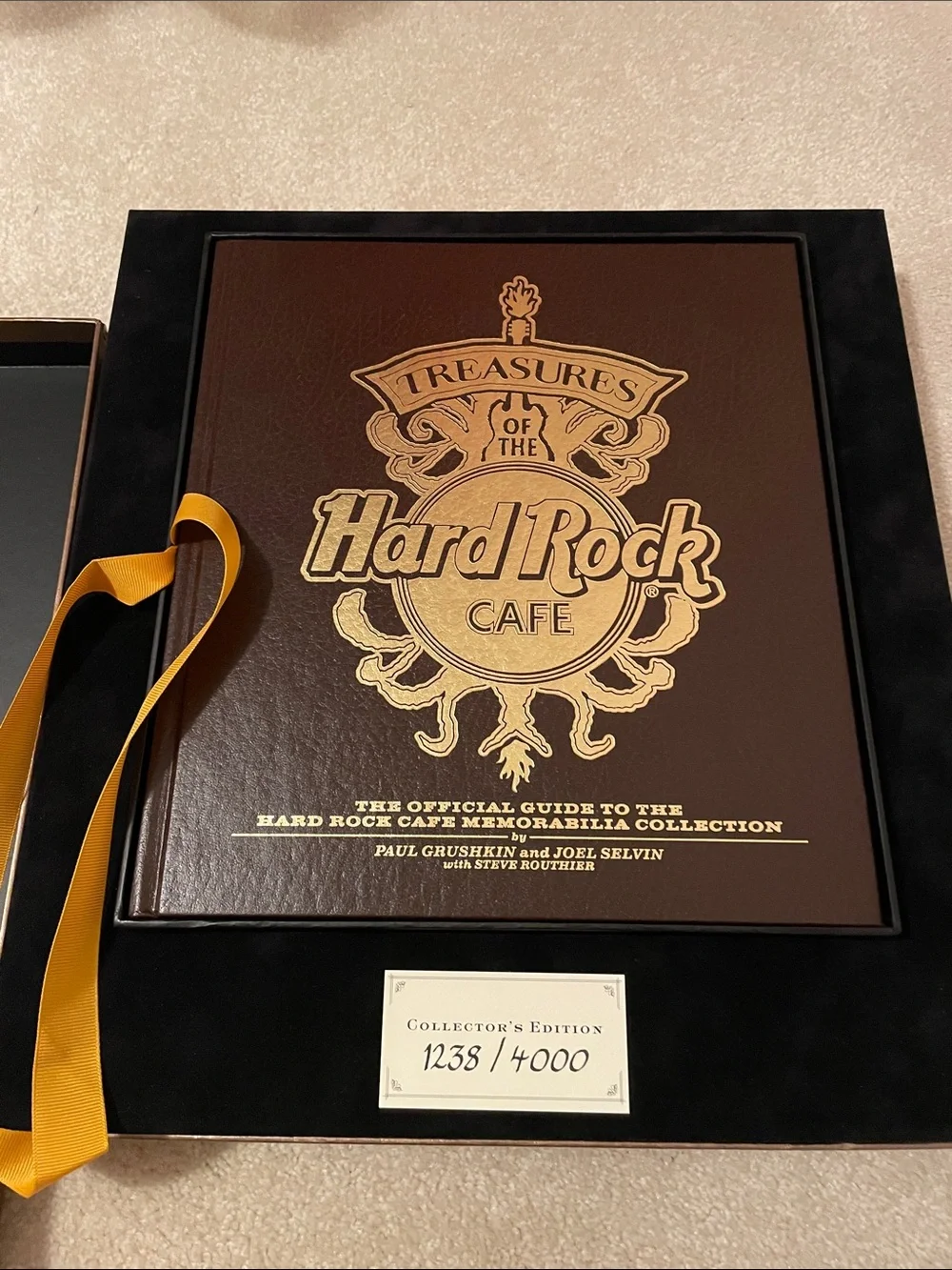 Hard Rock Cafe Metallic Bronze Plaque with Black Logo